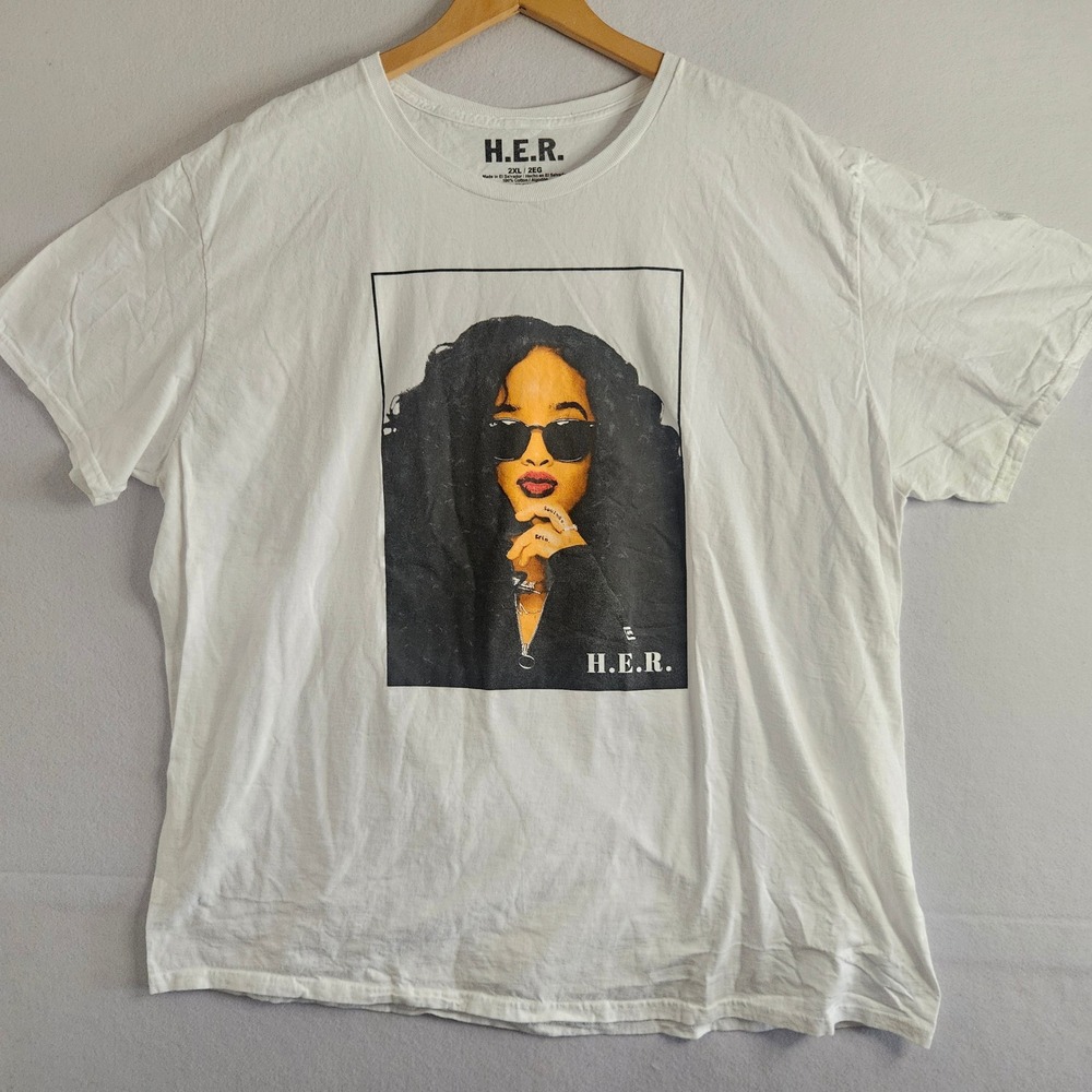 H.E.R. Artist Portrait Graphic T-Shirt White Cotton R&B Concert Tee 2XL